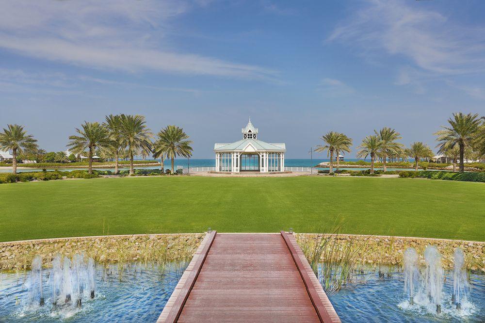 Отель The Ritz-Carlton, Bahrain Манама Экстерьер фото